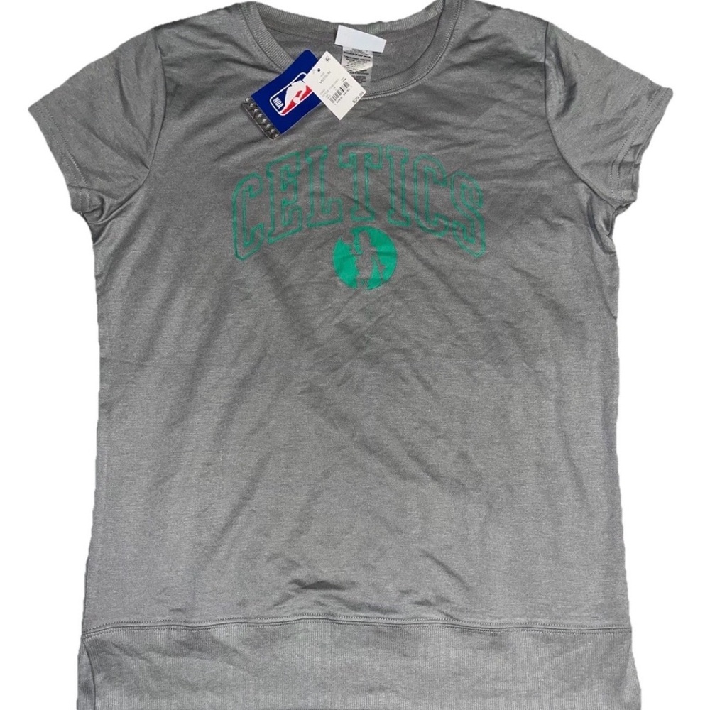 Boston Celtics NBA Basketball Women’s Size Medium Short Sleeve Top Gray C-2